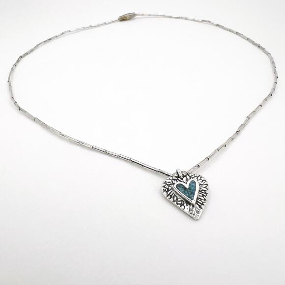 Vintage Handmade Liquid Silver Turquoise Heart Pendant Choker Necklace (EUC) - Picture 6 of 9